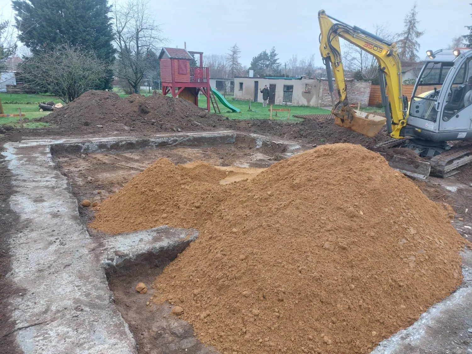 MWH Bau GmbH Garten- und Landschaftsbauarbeiten